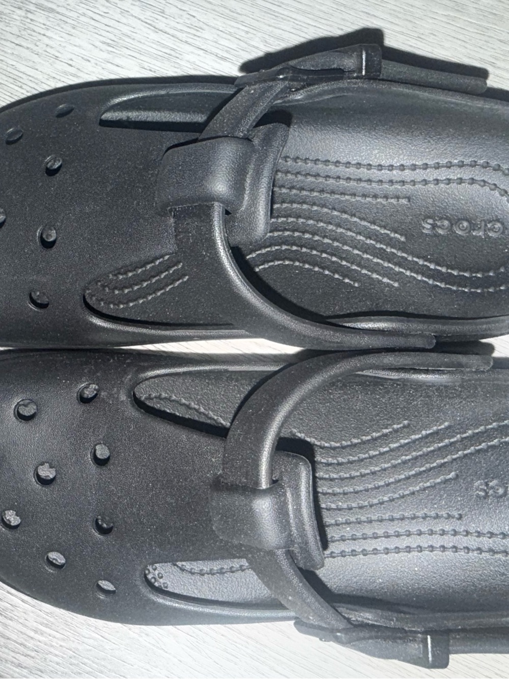 Black Closed-Toe Mary Jane Crocs - Picture 7 of 9